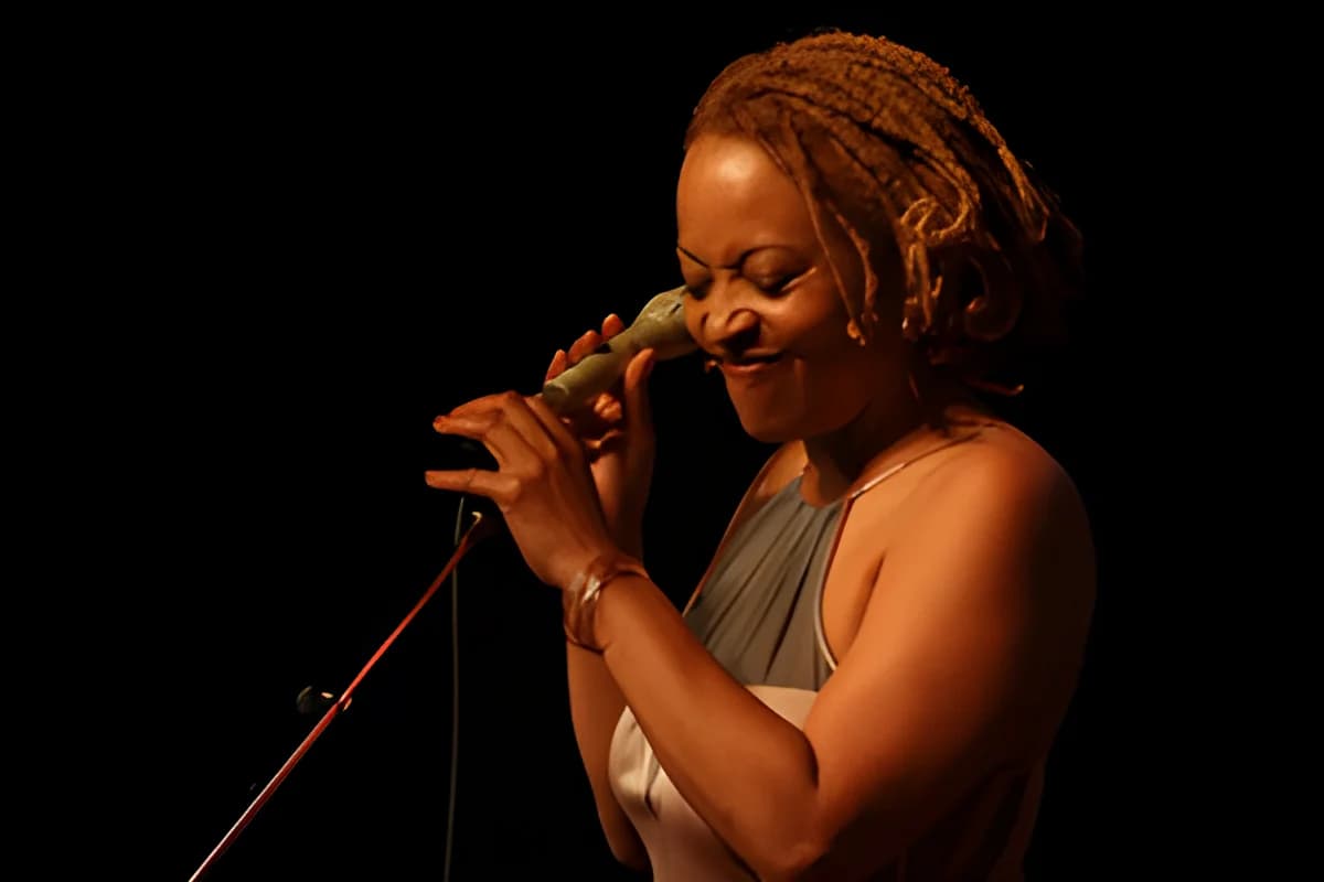 Cassandra Wilson 2.jpg
