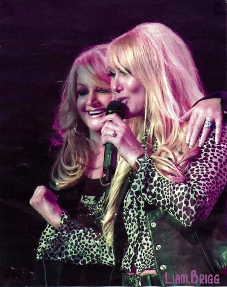 Bonnie Tyler and Lorraine Crosby.jpg
